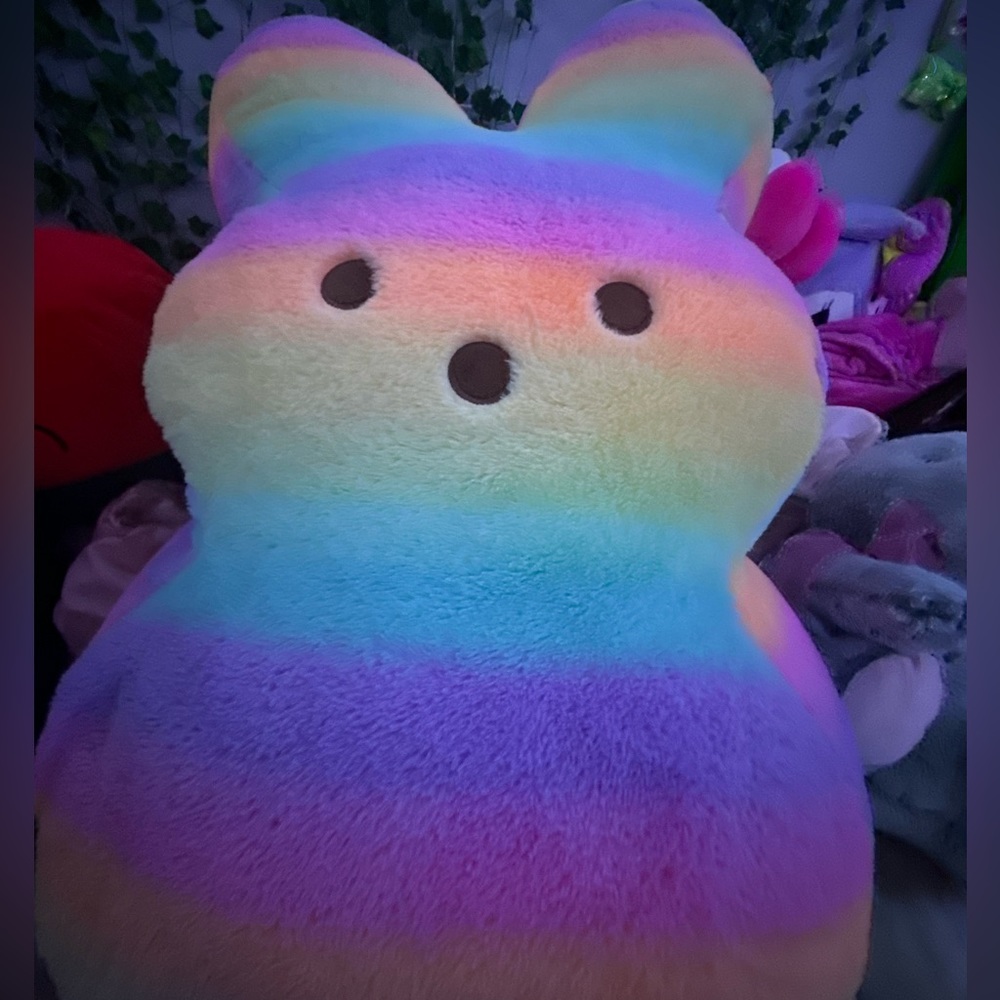 JUMBO PEEP PLUSH